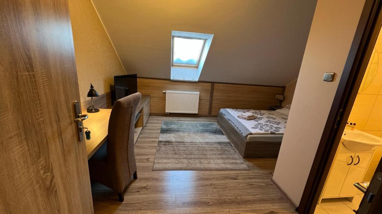 Fitnessfun Bed & Breakfast Krzyż Eksteriør bilde